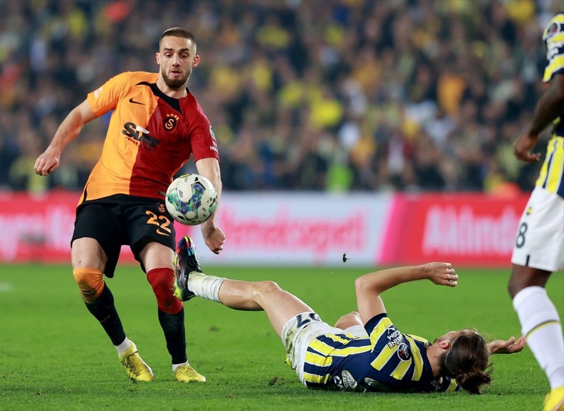 Galatasaray, Fenerbahçe'yi Kadıköy'de 3-0 yendi! İşte derbi maçtan özel kareler - Resim: 56