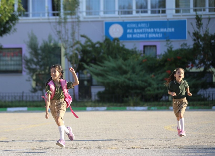 Okullarda tatil sonrası ilk ders zili çaldı - Resim: 2