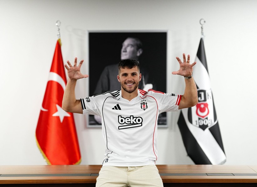 Beşiktaş'ın yeni transferi Jurasek: Teklif geldiği anda hiç tereddüt etmedim - Resim: 2