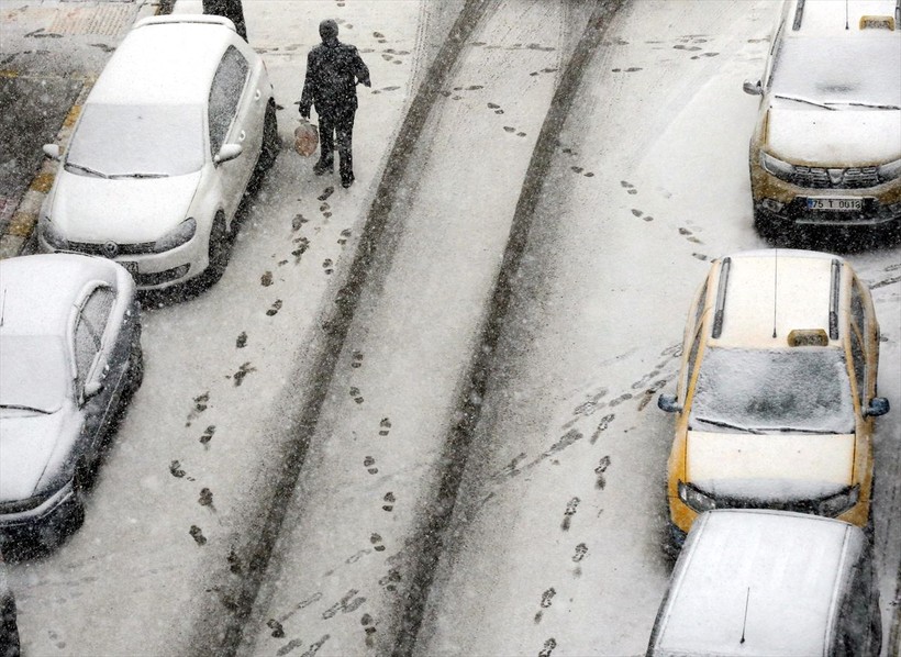 Başkent Ankara beyaz masalı yaşıyor! Yurt genelinden kar manzaraları ❄️☃️🧤 - Resim: 9