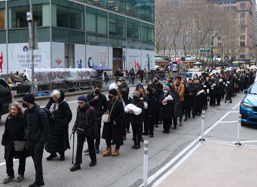 New York Gazze'de ölen binlerce bebek ve çocuk için sessiz yürüyüş yaptı - Resim: 1