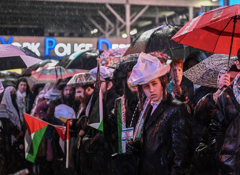 İsrail'i protesto için kendini yakan ABD askeri Times Meydanı'nda anıldı - Resim: 17