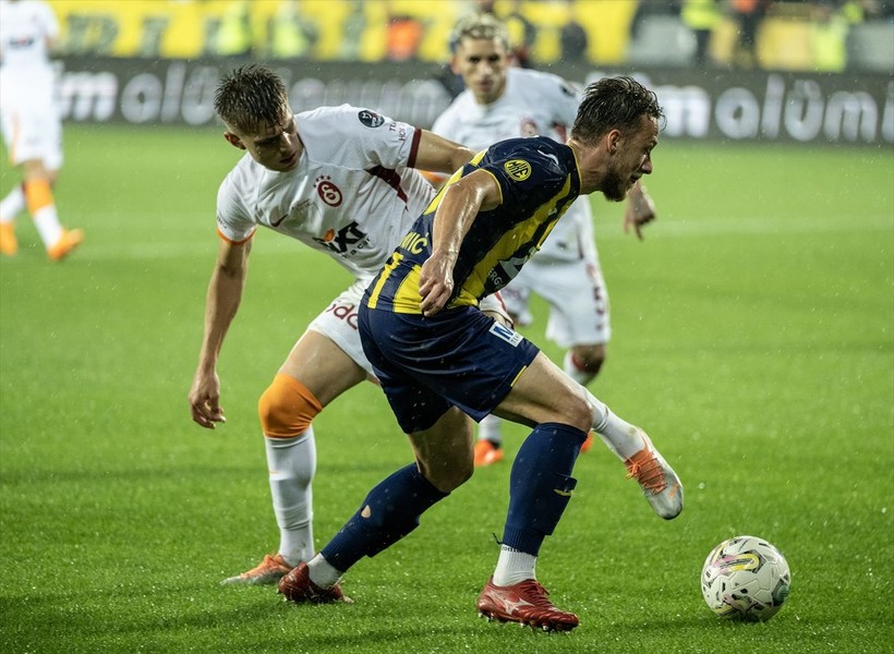 Son dakika Galatasaray haberleri... Galatasaray Ankaragücü'nü 4-1 yendi! Şampiyonluk maçından unutulmaz fotoğraflar - Resim: 23