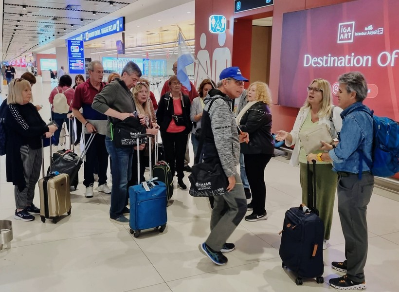 Tel Aviv'den gelen son uçaklar İstanbul'a iniş yaptı - Resim : 3