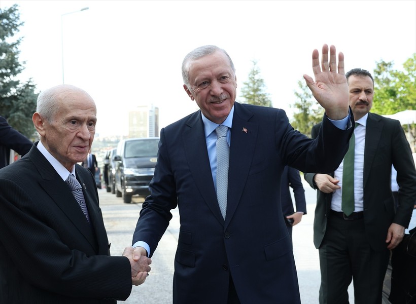 Cumhurbaşkanı Erdoğan, Bahçeli ile görüştü - Resim : 1
