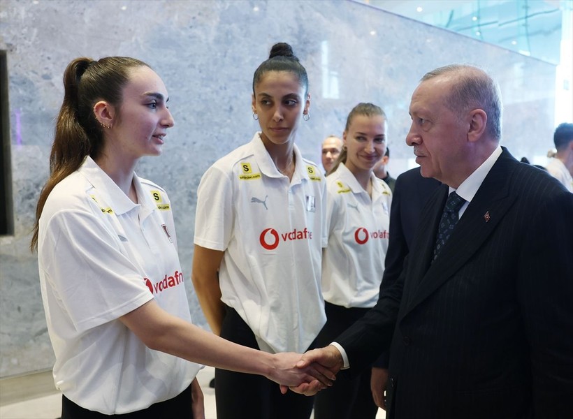 Cumhurbaşkanı Erdoğan, Filenin Sultanları'nı kabul etti - Resim: 4