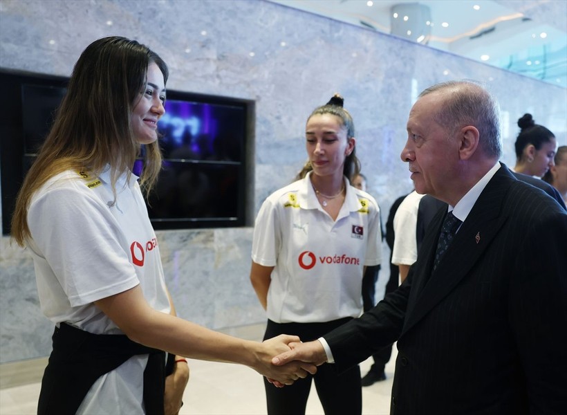 Cumhurbaşkanı Erdoğan, Filenin Sultanları'nı kabul etti - Resim: 6