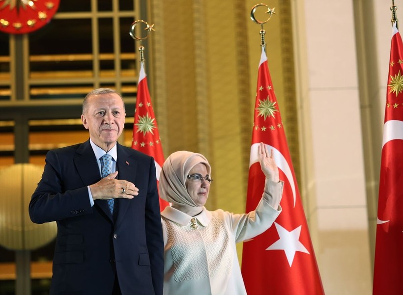 Ezber bozulmadı! Cumhurbaşkanı Recep Tayyip Erdoğan yüzbinlere balkon konuşmasını Külliye'den yaptı - Resim: 34