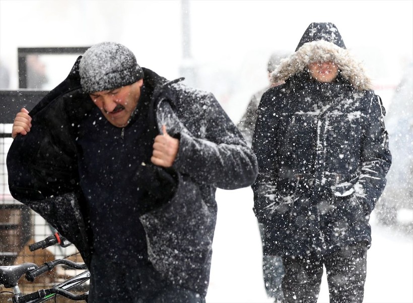 Başkent Ankara beyaz masalı yaşıyor! Yurt genelinden kar manzaraları ❄️☃️🧤 - Resim: 13