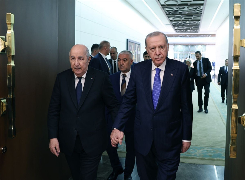 Cumhurbaşkanı Erdoğan, Cezayir Cumhurbaşkanı Tebbun'u karşıladı - Resim: 4