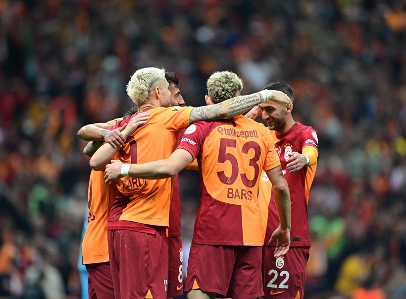 Galatasaray, sahasında Sivasspor'u 6 golle geçti - Resim : 7