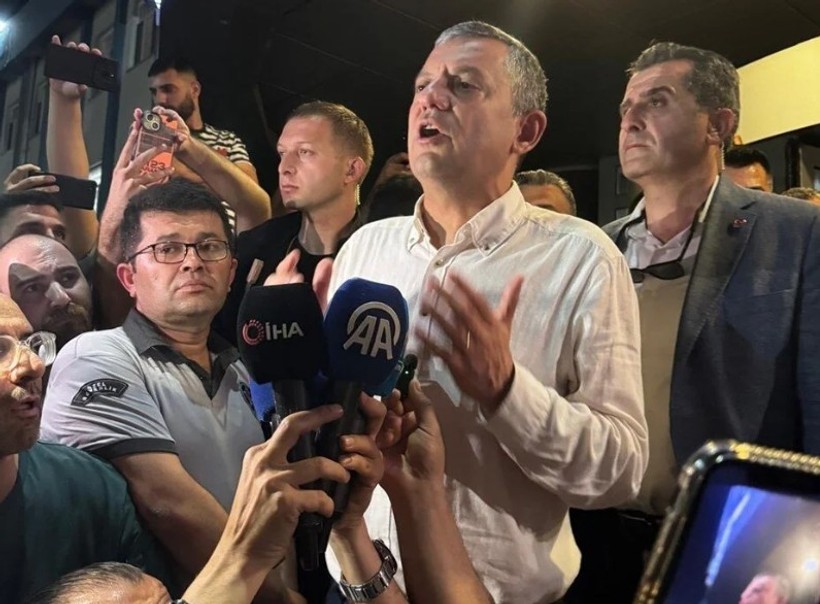 Manisa Büyükşehir Belediye Başkanı Ferdi Zeyrek elektrik çarpması sonucu hastaneye kaldırıldı - Resim : 3