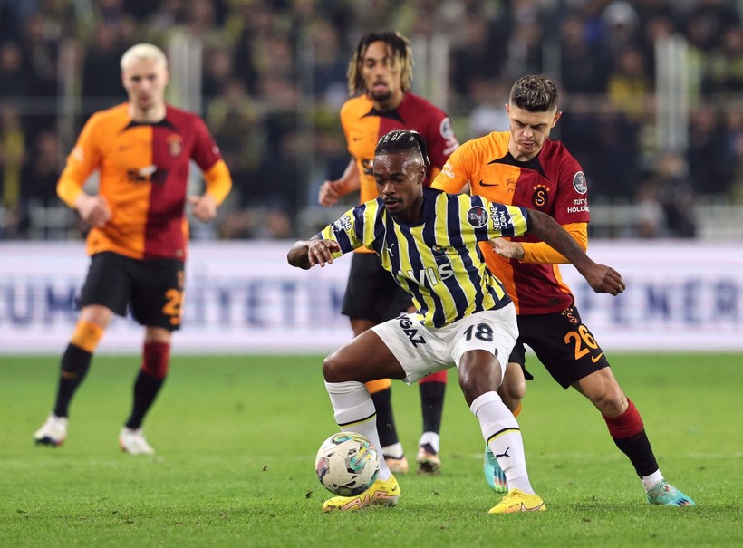 Galatasaray, Fenerbahçe'yi Kadıköy'de 3-0 yendi! İşte derbi maçtan özel kareler - Resim: 11