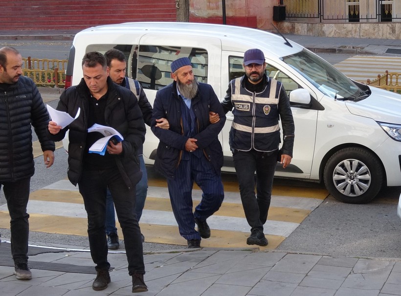 Üçler Döner sahibi Mustafa Atmaca boykot ediliyor! TikTok canlı yayınında Atatürk'e hakaret eden Erzurumlu Hacı Dönerci tutuklandı - Resim : 2