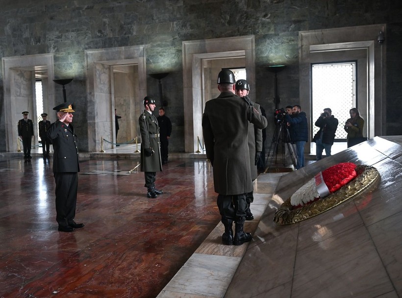 Atatürk'ün Kara Harp Okulu'na girişinin 125'inci yıl dönümü! Öğrenciler Anıtkabir'i ziyaret etti - Resim: 15
