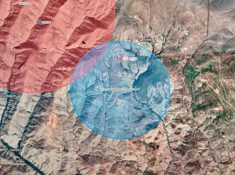 Bayburt-Erzurum sınırında 2 kişilik uçak düştü - Resim : 3