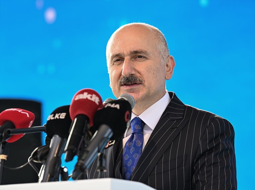 Ulaştırma ve Altyapı Bakanı Adil Karaismailoğlu: Tatil yapacaklarına metro planları yapsınlar - Resim: 2