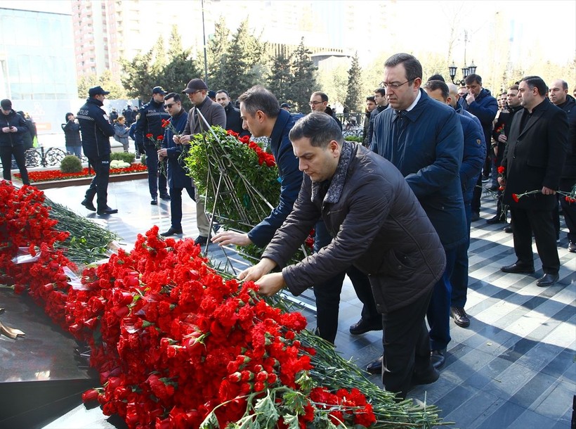 Azerbaycan'da Hocalı Soykırımı kurbanları anıldı! Ermeniler 106'sı kadın, 70'i yaşlı, 63'ü çocuk 613 Azerbaycan vatandaşını katletti - Resim: 3