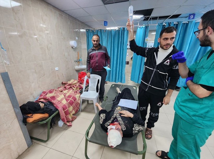 İsrail savaş uçakları sivillerin evlerini bombalıyor! Çok sayıda ölü ve yaralı var - Resim: 20
