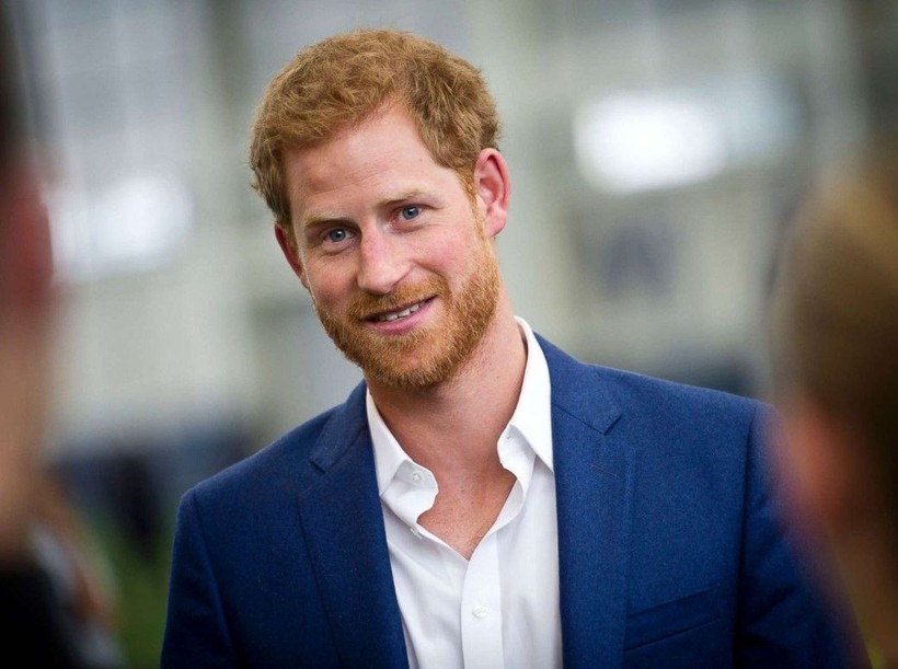 Prens Harry ve eşi Meghan'ın belgeselinin yankıları devam ederken Harry'nin tartışmalı anı kitabı 'Spare' raflardaki yerini aldı - Resim: 9