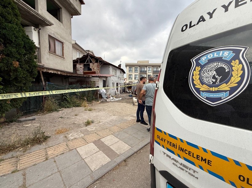Eski kocası tarafından silahla vurulan kadın hastanede hayatını kaybetti - Resim: 5