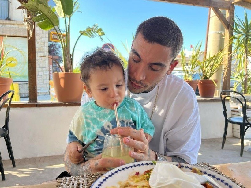 Fahriye Evcen ile Burak Özçivit'in küçük oğlu Kerem ilk kez görüntülendi! Karan Özçivit'in kardeşi bakın kime benziyor? - Resim: 69