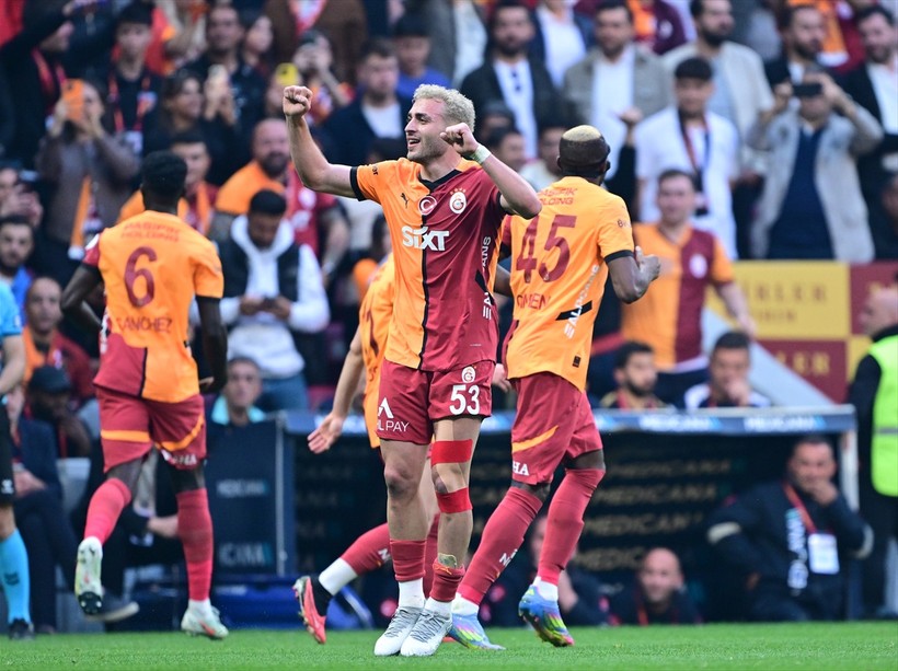 Galatasaray 5. yıldızı taktı - Resim : 4