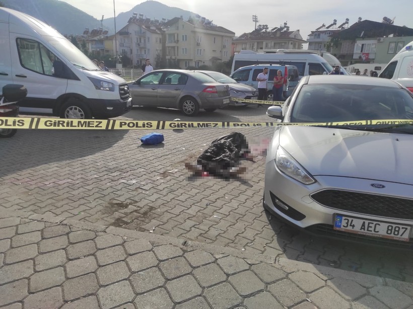 Muğla'da motosikletli sürücü, minibüse çarparak hayatını kaybetti - Resim : 5