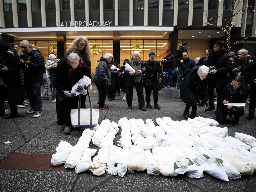 New York Gazze'de ölen binlerce bebek ve çocuk için sessiz yürüyüş yaptı - Resim: 69