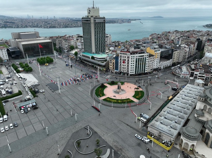 Taksim Meydanı boş kaldı - Resim: 2