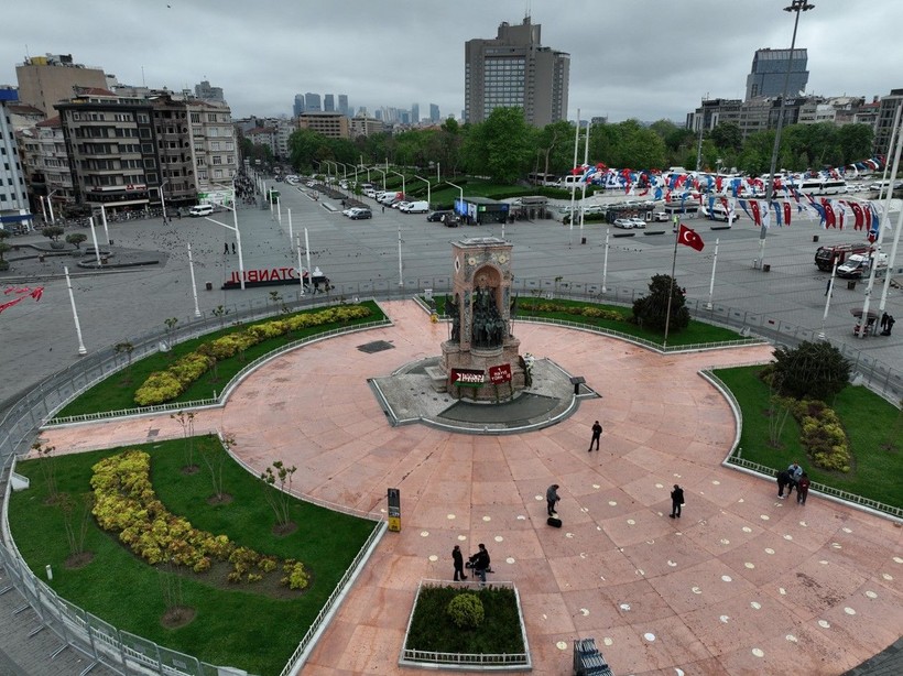 Taksim Meydanı boş kaldı - Resim: 4