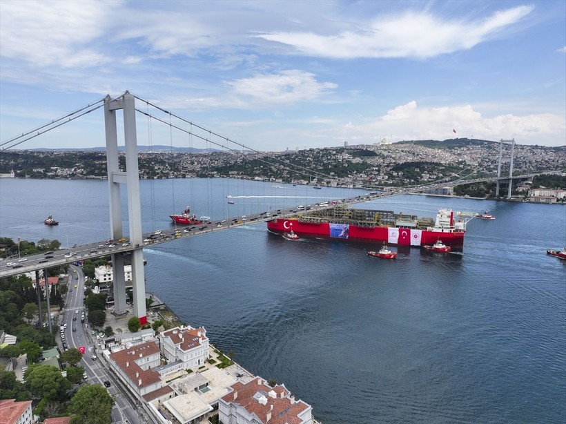 Osman Gazi fethin yıl dönümünde İstanbul Boğazı'nda - Resim: 34