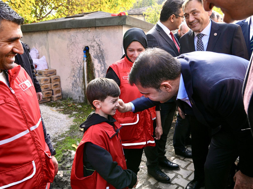Bakan Kurum Karabük’te temel attı: “Yeni yuvalarımızı önümüzdeki yaz teslim edeceğiz” - Resim: 3