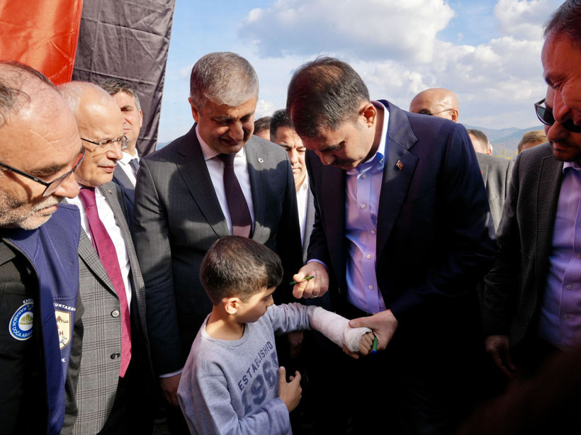 Bakan Kurum Karabük’te temel attı: “Yeni yuvalarımızı önümüzdeki yaz teslim edeceğiz” - Resim: 9