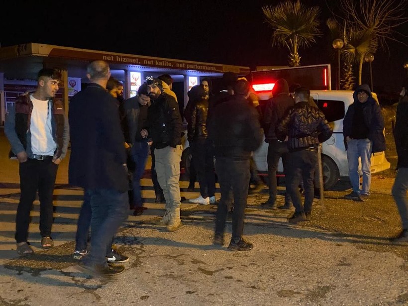 Adıyaman'da bir şahıs, 4 yaşındaki kız çocuğunu elinden tutup kaçırdı! Gece boyunca süren çalışmalar sonucu çocuk bulundu - Resim: 6