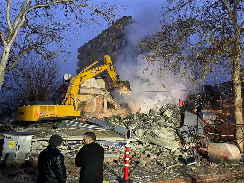 SON DAKİKA DEPREM: Kahramanmaraş merkezli depremden etkilenen 10 ilin hava durumu - Resim: 7