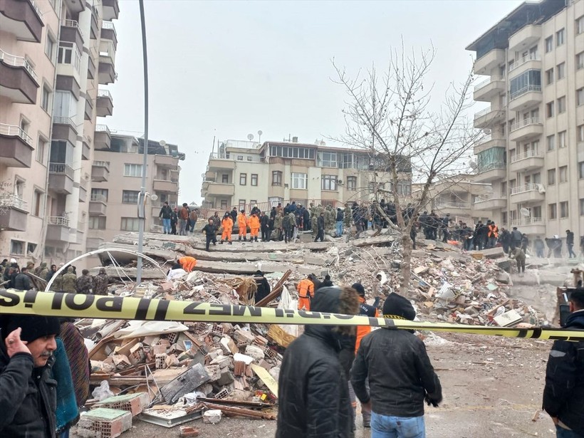 SON DAKİKA DEPREM: Kahramanmaraş merkezli depremden etkilenen 10 ilin hava durumu - Resim: 12