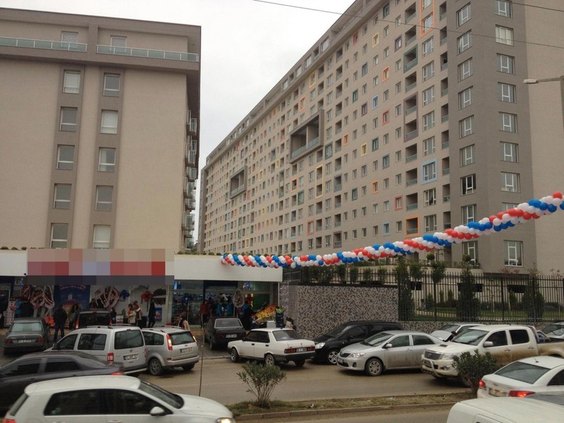 Hatay'da 2013 yılında yapımı tamamlanan 12 katlı 250 daireli Rönesans Rezidans, depremde yerle bir oldu - Resim: 12