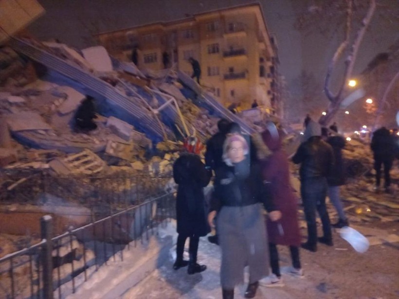 Türkiye Barolar Birliği depremde yıkılan binalar için harekete geçti: Kasten öldürmekten yargılansınlar! - Resim: 2