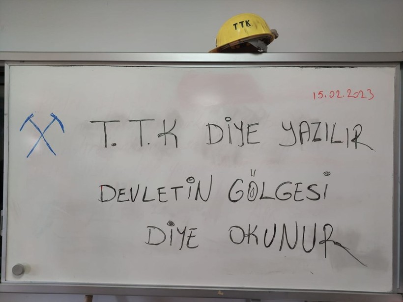 Madencilerin Adıyaman'da tahtalara yazdığı yazılar duygulandırdı - Resim: 1