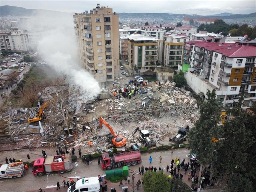 İTÜ Jeoloji Mühendisliği Bölümü'nden Prof. Dr. Cenk Yaltırak'tan ezber bozan bir açıklama: Kahramanmaraş'ta 2 değil 3 büyük deprem oldu - Resim: 10