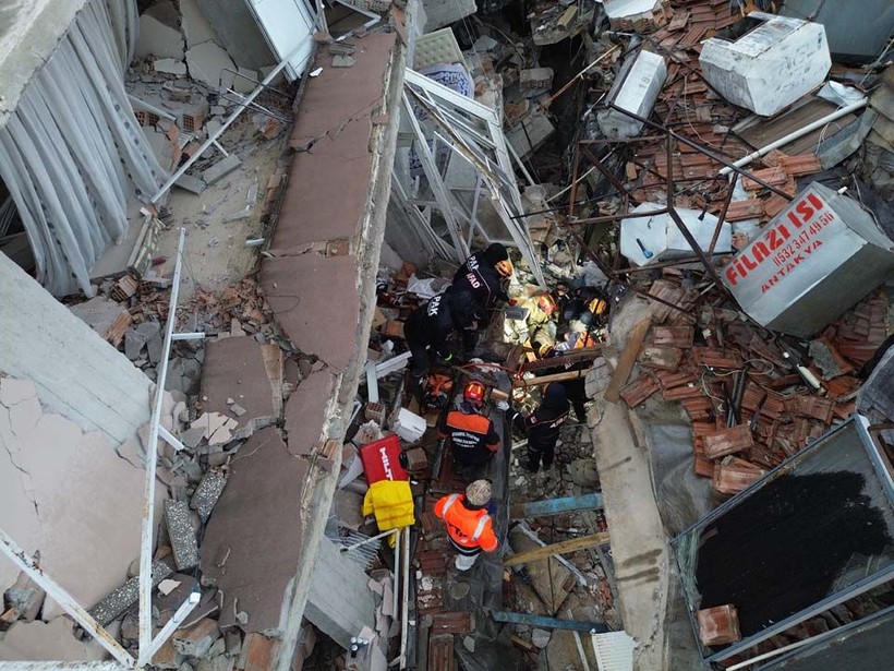 AFAD dün Hatay'da gerçekleşen peş peşe depremlerin ardından son durumu paylaştı: 6 kişi hayatını kaybetti, 90 artçı sarsıntı meydana geldi - Resim: 7