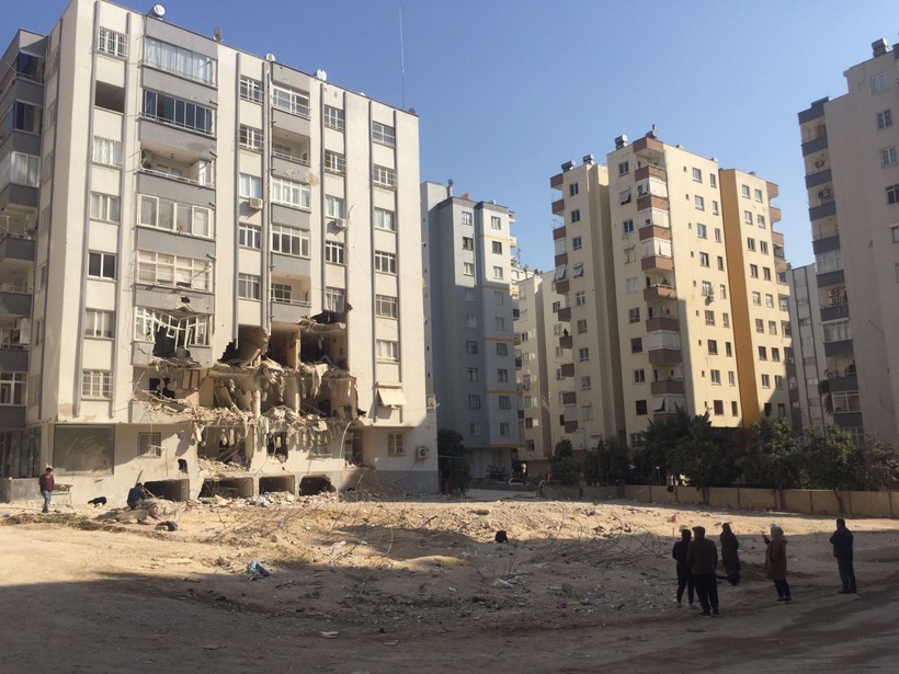 Kıbrıs'a kaçan ve sonrasında yakalanan Adana'daki Alpargün Apartmanı'nın müteahhidinin ifadeleri herkesi şoke etti! - Resim : 1