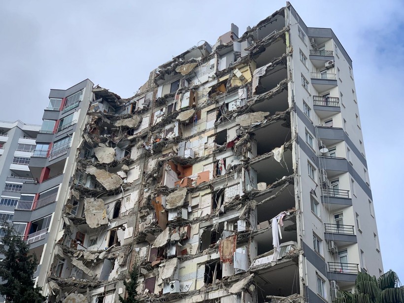 YSK heyeti deprem bölgesinde incelemesini tamamladı: Seçime engel durum var mı? Çadır ve konteyner kentlerde oy kullanılabilecek mi? - Resim: 2