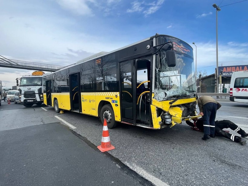 Son dakika... İETT otobüsü bariyerlere çarptı: Yaralılar var - Resim: 3
