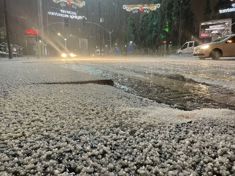 Gaziantep ve Kilis'te etkili olan sağanak ve dolu yağışının etkisi fotoğraflandı - Resim: 8