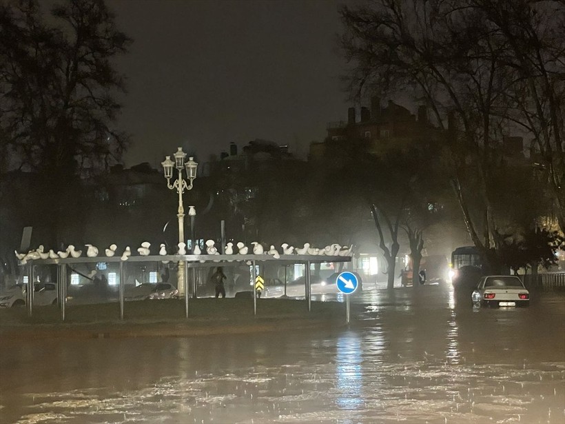 Gaziantep ve Kilis'te etkili olan sağanak ve dolu yağışının etkisi fotoğraflandı - Resim: 11