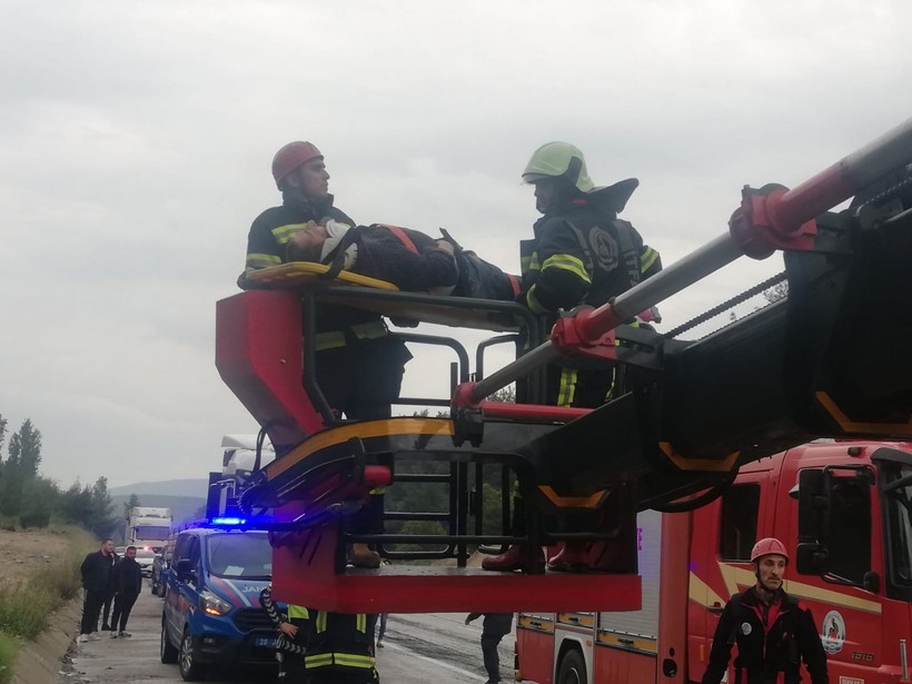 Muğla'da bir araç tırın altına girdi! Bir aile yok oldu - Resim: 4