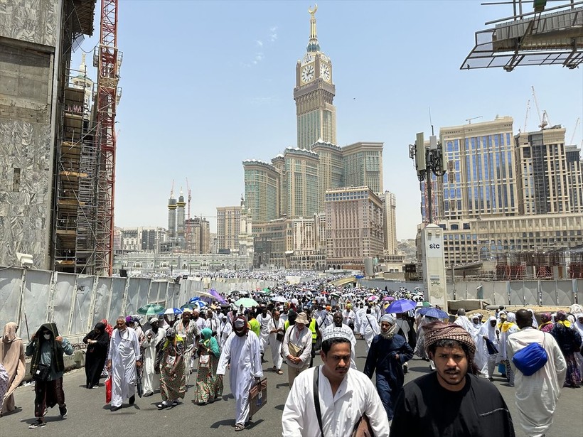 Suudi Arabistan'dan açıklama: Yurt dışından gelen hacı adayı sayısı 1,5 milyonu geçti - Resim: 37