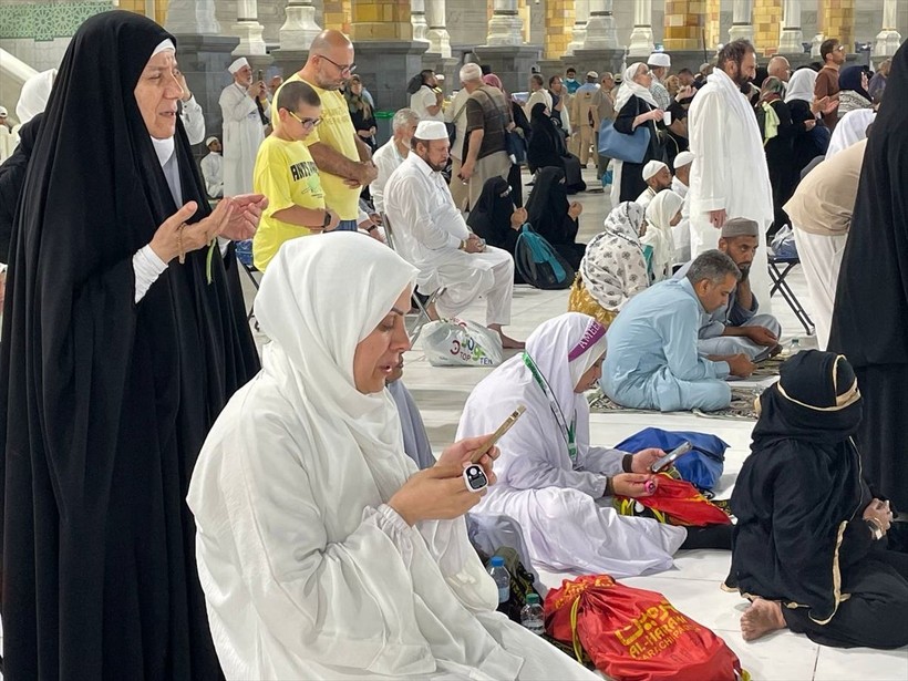 Hacıların Kabe'ye duygu dolu vedası - Resim: 5
